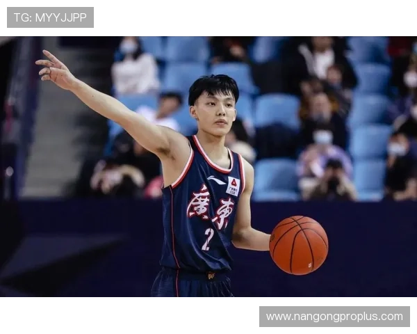 从后场发动机到体系掌舵者 CBA广东队徐杰组织角色升级空间全景推演